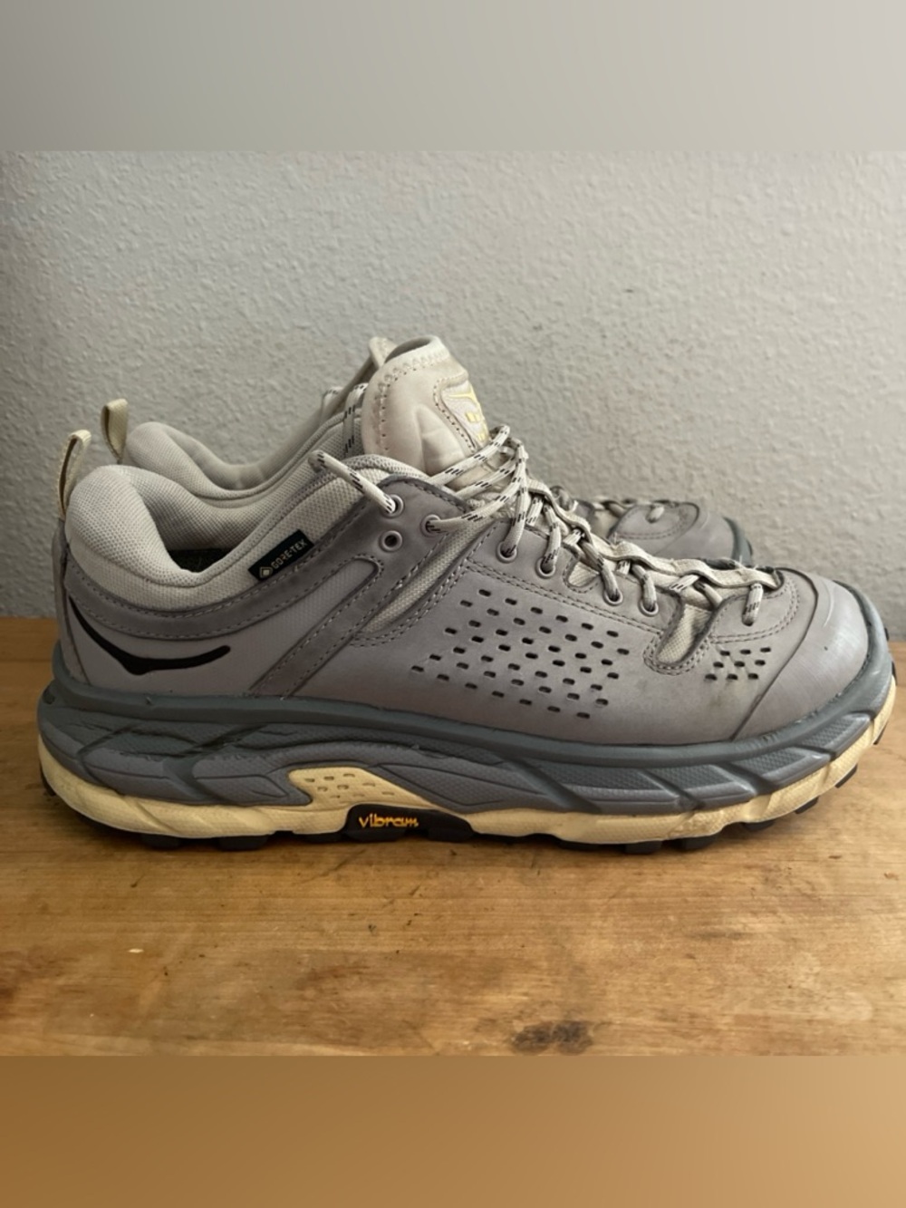Hoka One One Tor Ultra GORE-TEX Low Oat Milk Opal 1130310-OKP Sneakers Sz 11
